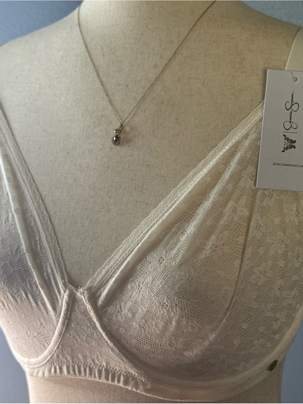 NWT Jessica Simpson Cream Lace Balconette Underwire Bra 38D - Picture 3 of 12
